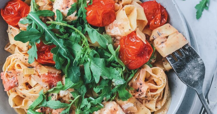 Truffelpasta met gepofte tomaat